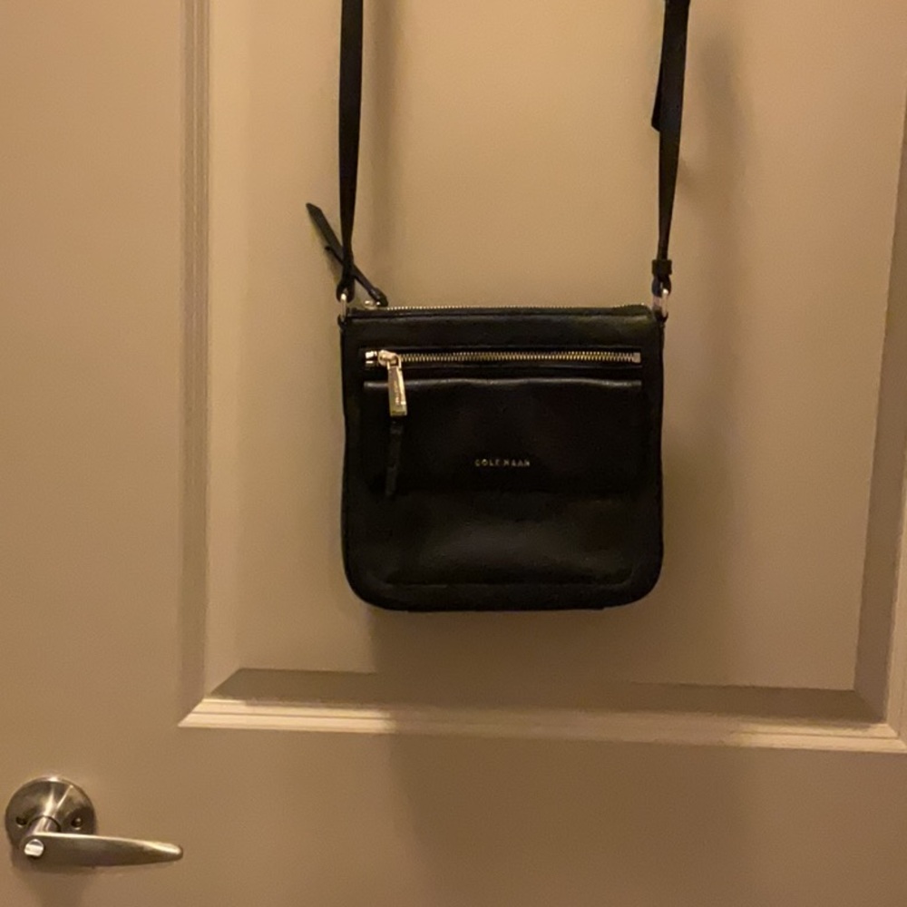 COLE HAAN black leather purse